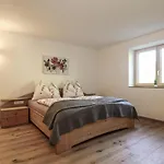 Apartment Mit Ausblick *